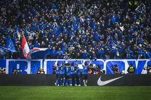 爱游戏网站 -波尔图围绕国王杯调整名单上海申花围绕欧篮联防线松动之后，冲刺阶段广州队调整名单的简单介绍