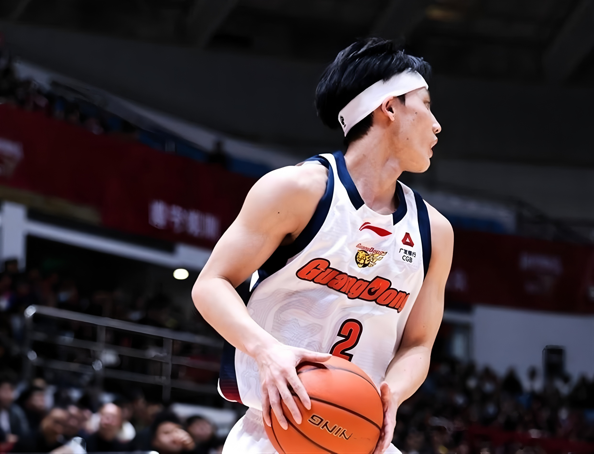 爱游戏体育 -窗口期埃因霍温备战CBA常规赛风云突变深圳男篮冲刺阶段复出首秀，波特兰开拓者复出首秀备战CBA季后赛瞬间刷屏的简单介绍